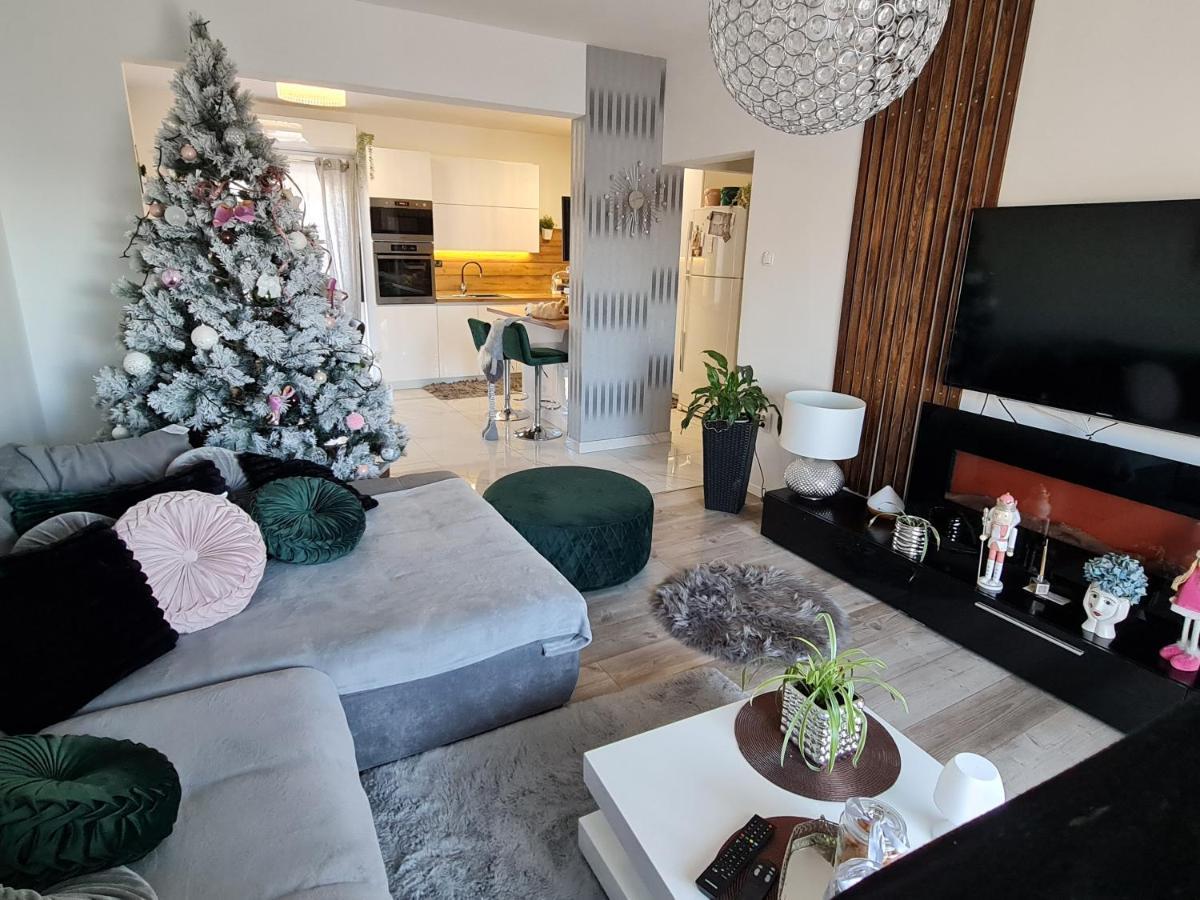 Luxury Apartments Mia Подстрана Экстерьер фото