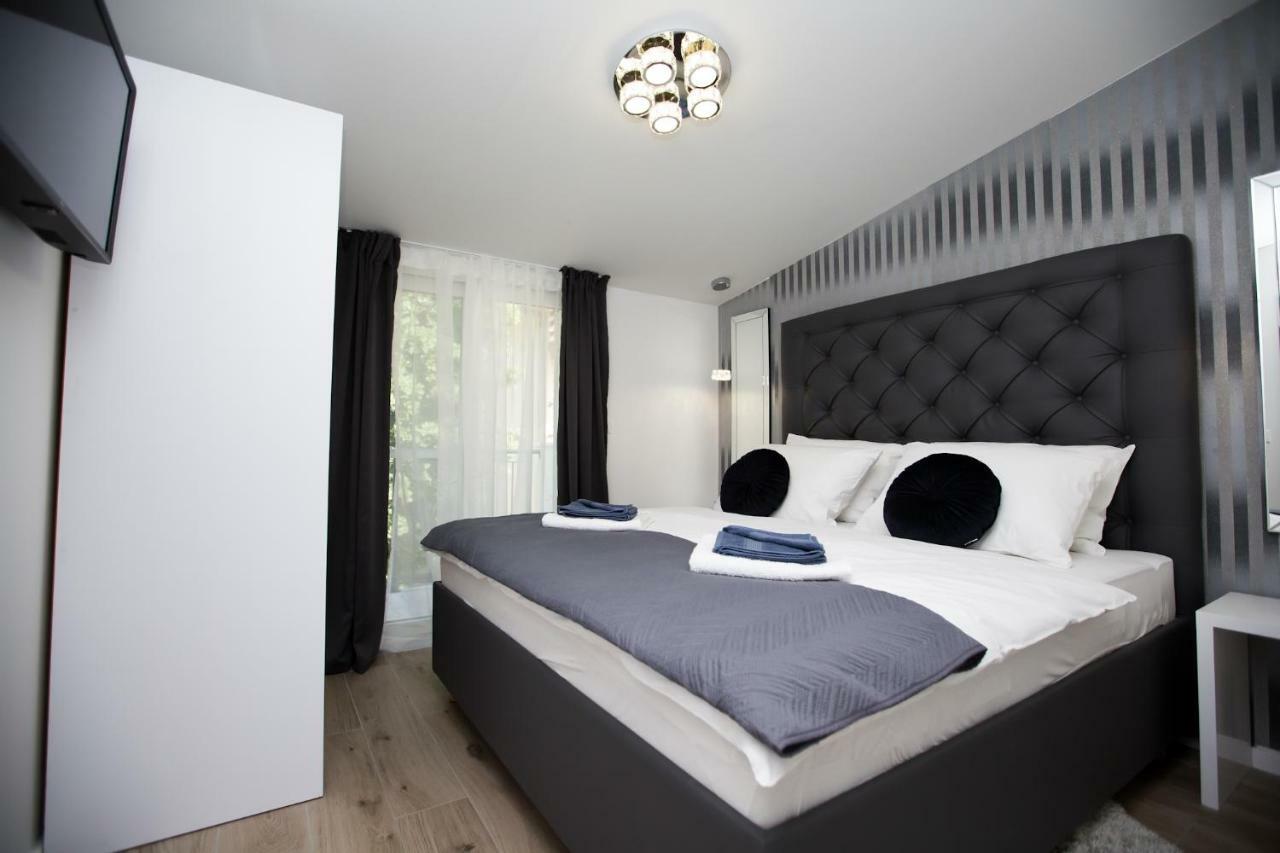 Luxury Apartments Mia Подстрана Экстерьер фото